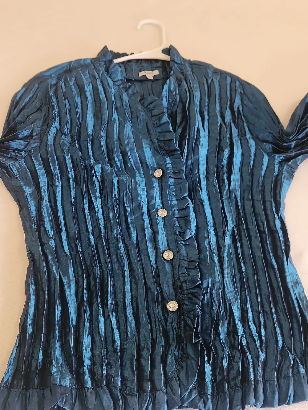 Agora Blue Vint. Crinkle Bouse Rhinestone Buttons. Size M - Picture 11 of 11